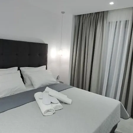 Km Luxury Downtown Apartment
