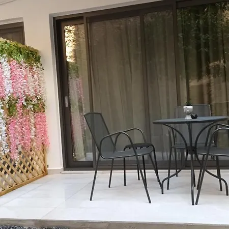 Km Luxury Downtown Apartment