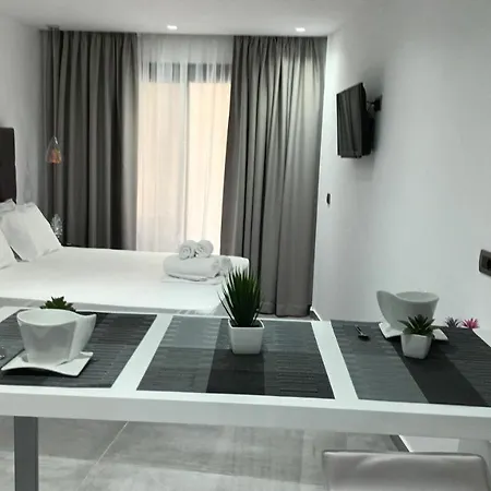 Apartment Km Luxury Downtown