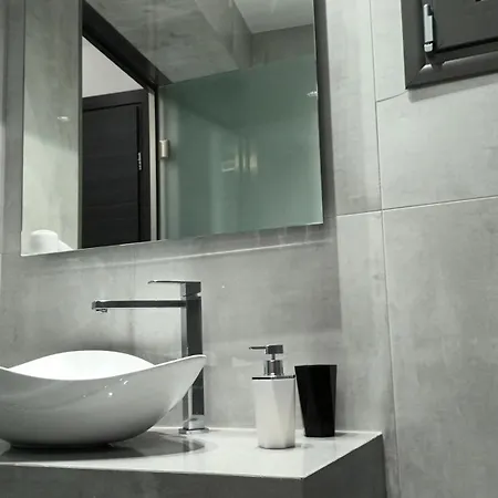 Km Luxury Downtown