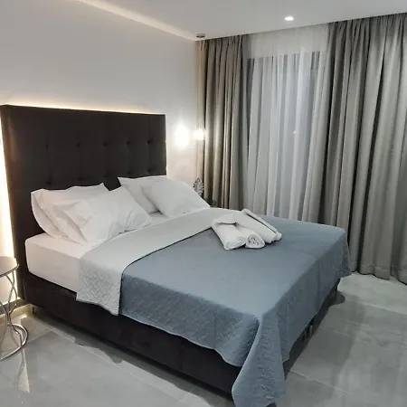 Km Luxury Downtown *